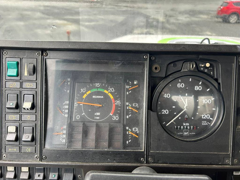 Scania T112 H 6X2 - Betonvedējs: foto 5 Scania T112 H 6X2 - Betonvedējs: foto 5