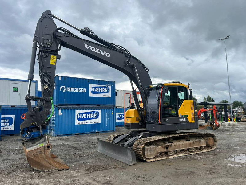 Volvo ECR 235 EL - Kāpurķēžu ekskavators: foto 1 Volvo ECR 235 EL - Kāpurķēžu ekskavators: foto 1