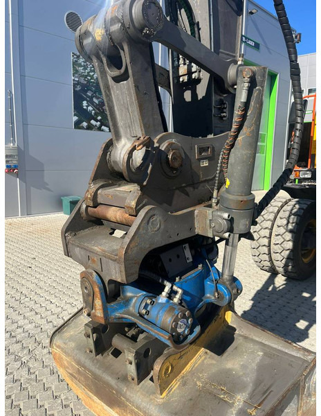 Riteņu ekskavators Volvo EWR 150 E: foto 8