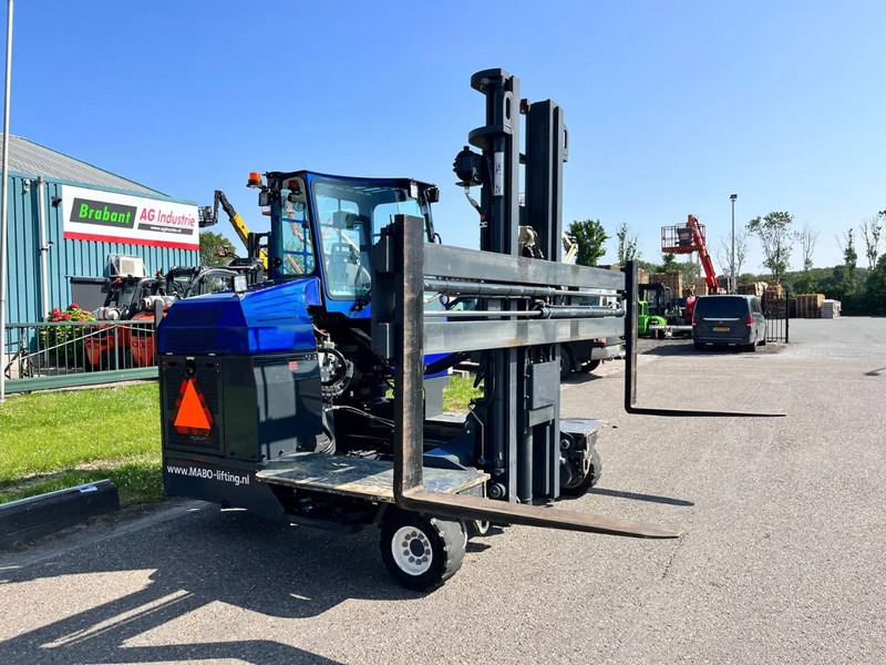 Combilift C4000 4 WAY FORKLIFT - Četru pušu autokrāvējs: foto 2 Combilift C4000 4 WAY FORKLIFT - Četru pušu autokrāvējs: foto 2