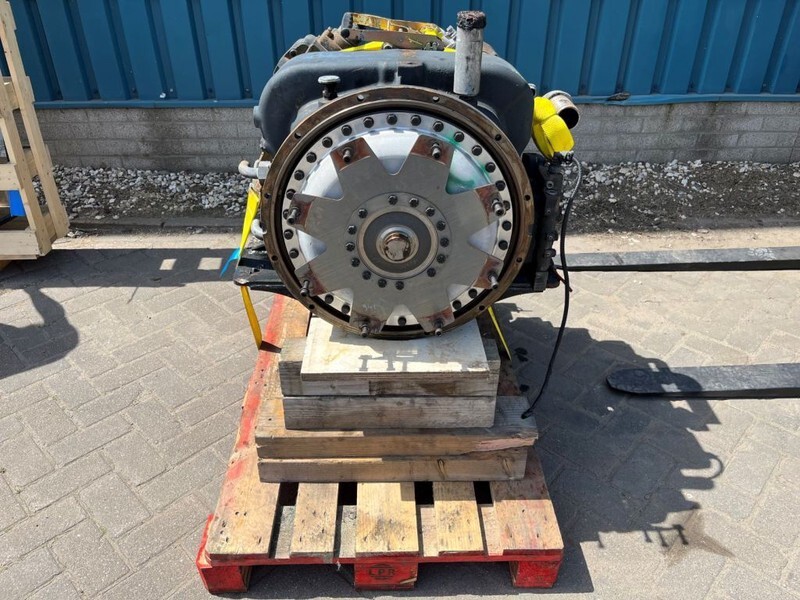 DANA 15. 5HR36415-5 - Pārnesumkārba: foto 4 DANA 15. 5HR36415-5 - Pārnesumkārba: foto 4