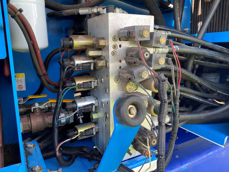 Izlices pacēlājs Genie Z-135: foto 11