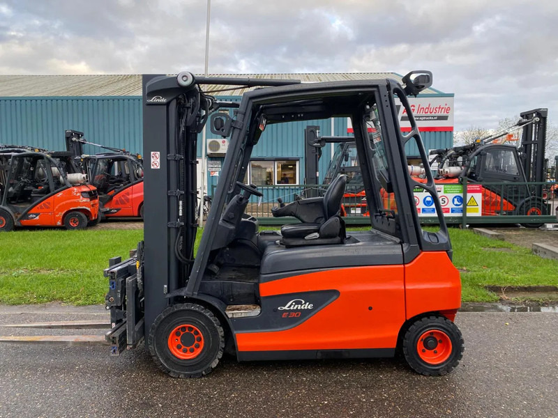 Linde E30L-01 - Elektroiekrāvējs: foto 2 Linde E30L-01 - Elektroiekrāvējs: foto 2