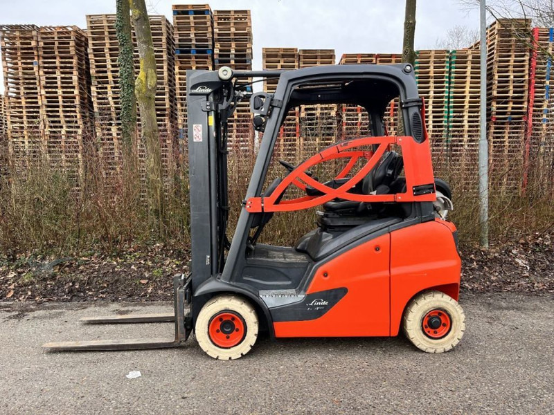 Linde H18T-01 - Gāzes iekrāvējs: foto 2 Linde H18T-01 - Gāzes iekrāvējs: foto 2