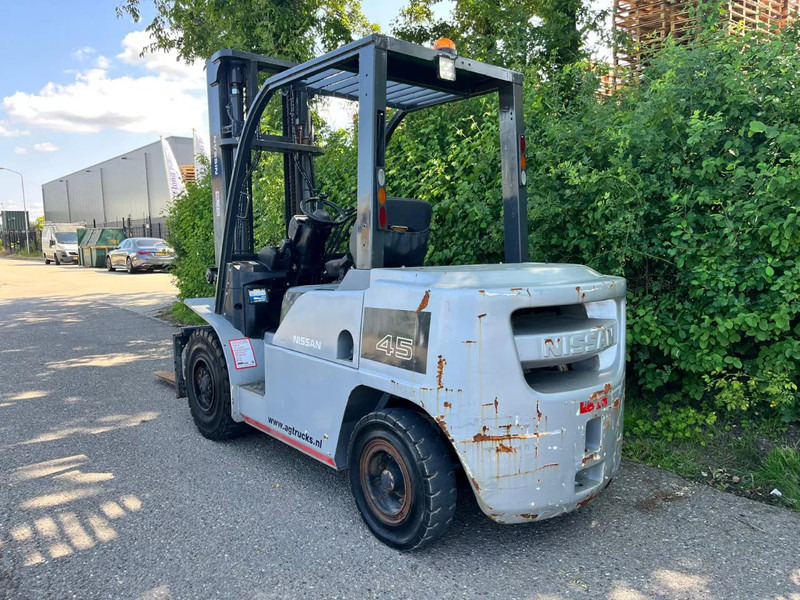 Nissan FD45 W1F4A45Y FD45 W1F4A45Y - Dīzeļiekrāvējs: foto 5 Nissan FD45 W1F4A45Y FD45 W1F4A45Y - Dīzeļiekrāvējs: foto 5