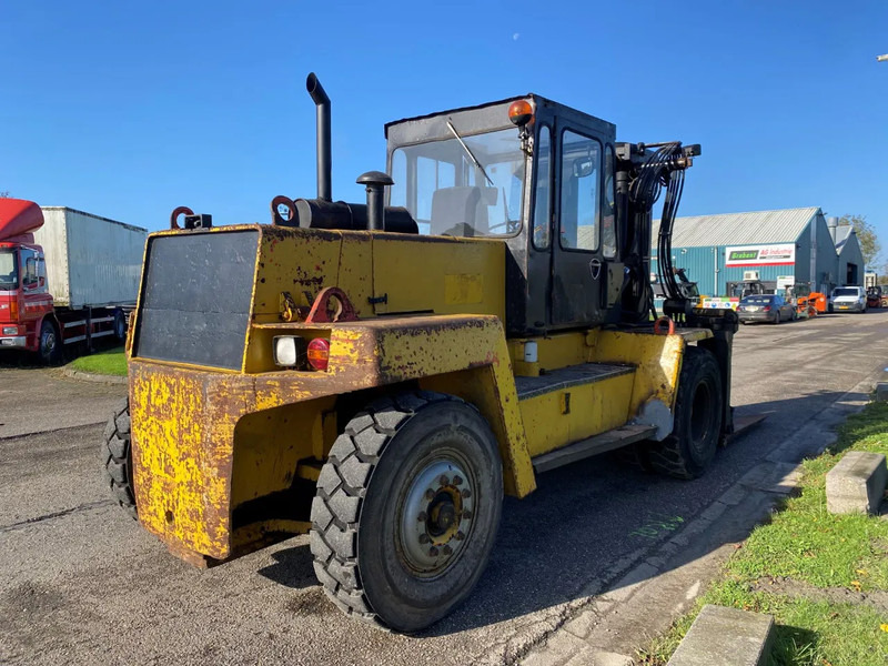 Svetruck 18 60 33  TRIPLEX MAST - Dīzeļiekrāvējs: foto 5 Svetruck 18 60 33  TRIPLEX MAST - Dīzeļiekrāvējs: foto 5