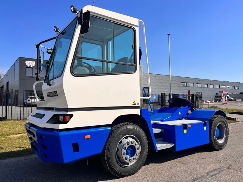 Terberg YT 222 - Termināļa traktors: foto 4 Terberg YT 222 - Termināļa traktors: foto 4