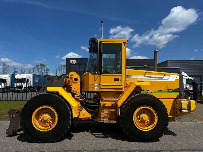 Volvo L70C - Riteņu iekrāvējs: foto 2 Volvo L70C - Riteņu iekrāvējs: foto 2