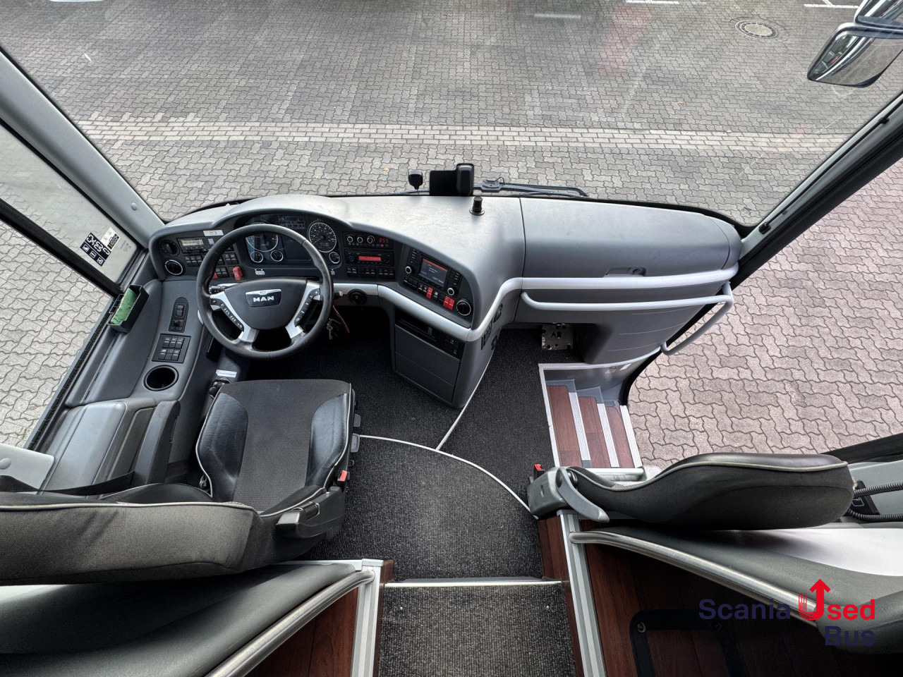 MAN Lion's Coach R08 13.8m 100 Years Edition - Starppilsētu autobuss: foto 4 MAN Lion's Coach R08 13.8m 100 Years Edition - Starppilsētu autobuss: foto 4