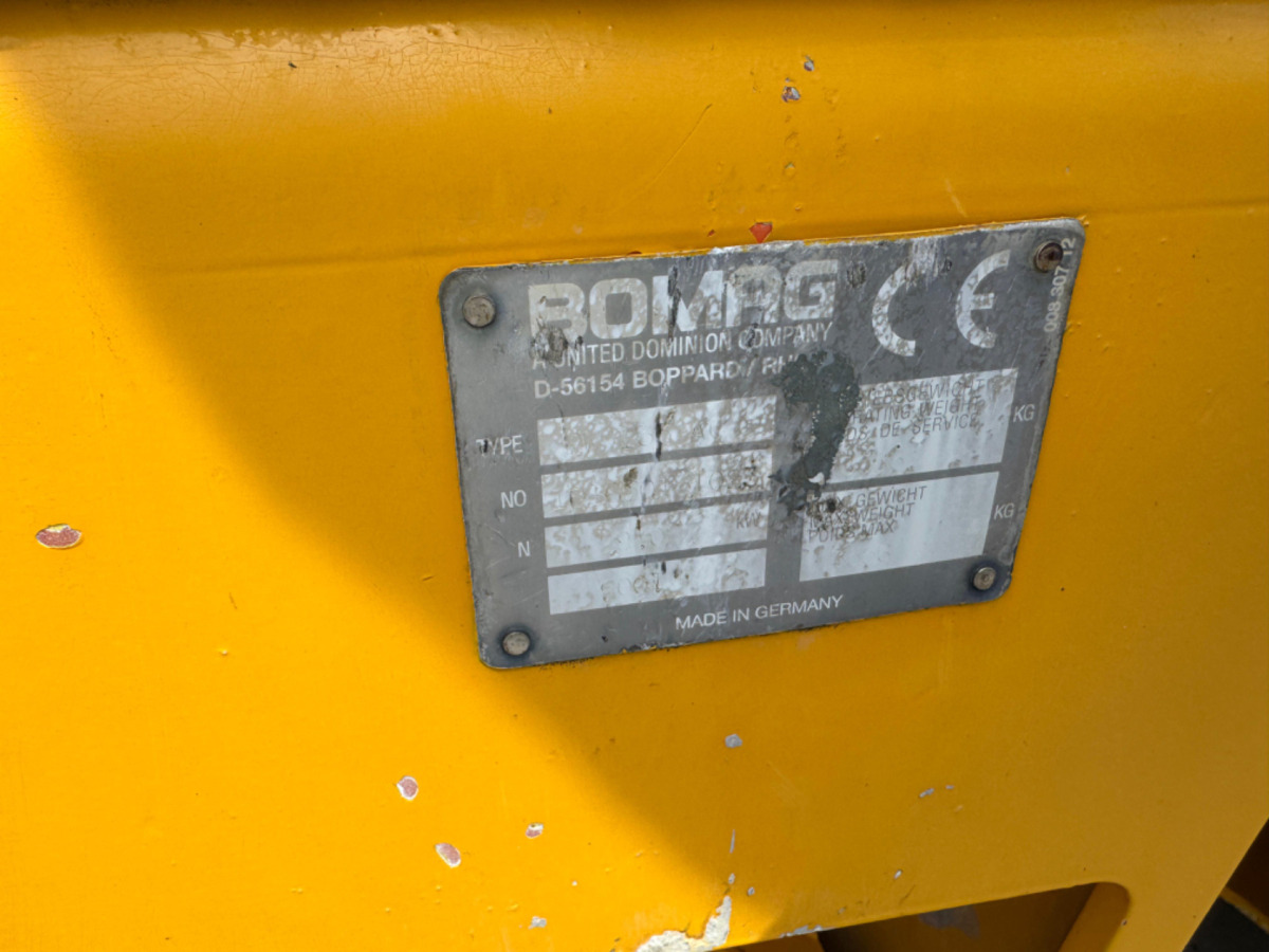 Ceļu veltnis BOMAG BW135: foto 12