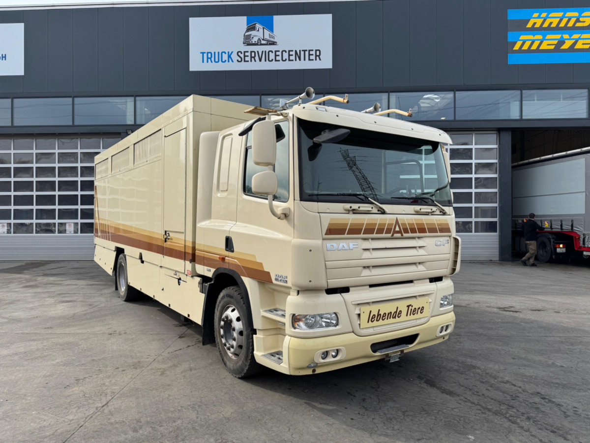 DAF CF410 4x2 - Kravas automašīna dzīvnieku pārvadāšanai: foto 3 DAF CF410 4x2 - Kravas automašīna dzīvnieku pārvadāšanai: foto 3