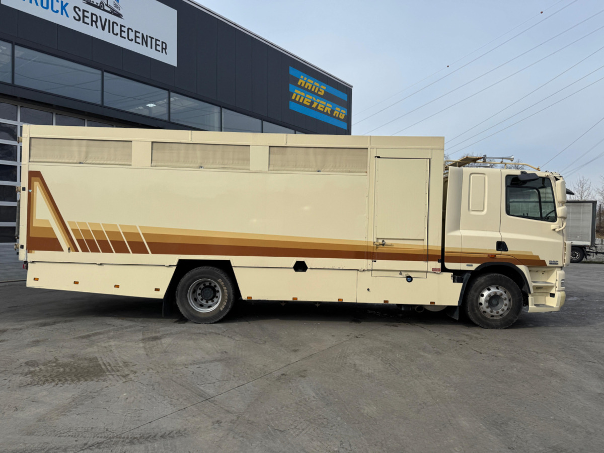 DAF CF410 4x2 - Kravas automašīna dzīvnieku pārvadāšanai: foto 4 DAF CF410 4x2 - Kravas automašīna dzīvnieku pārvadāšanai: foto 4
