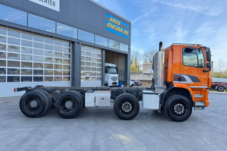 DAF CF440 8x4 Fahrgestell - Šasija kravas automašīna: foto 4 DAF CF440 8x4 Fahrgestell - Šasija kravas automašīna: foto 4