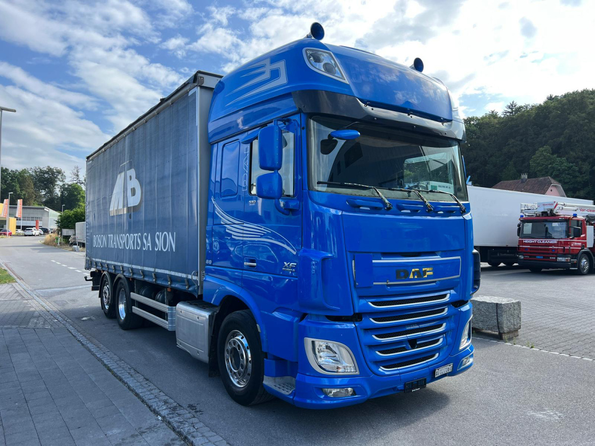DAF XF510 6x2 - Kravas automašīna ar tentu: foto 3 DAF XF510 6x2 - Kravas automašīna ar tentu: foto 3