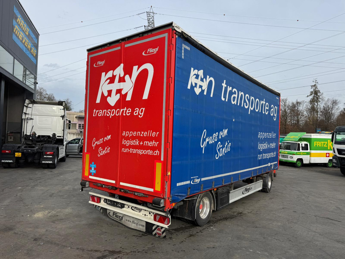 FLIEGL ZPS 200 3M Innenhöhe - Piekabe ar tentu: foto 4 FLIEGL ZPS 200 3M Innenhöhe - Piekabe ar tentu: foto 4