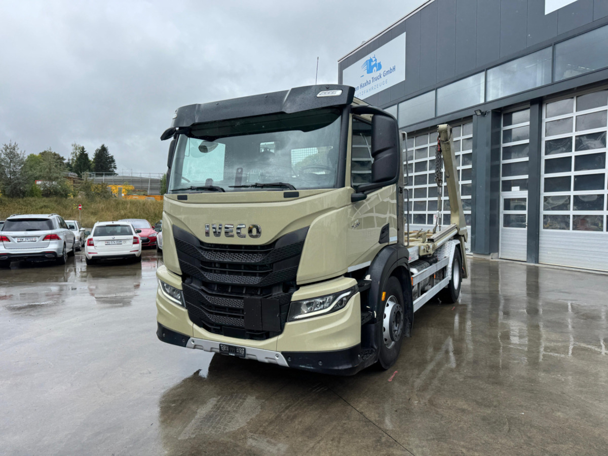 IVECO S Way 420 4x2 Trösch - Būvgružu konteineru vedējs: foto 1 IVECO S Way 420 4x2 Trösch - Būvgružu konteineru vedējs: foto 1