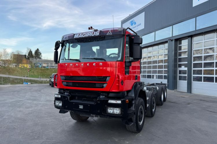 Iveco Trakker 450 8x4 Fahrgestell - Šasija kravas automašīna: foto 1 Iveco Trakker 450 8x4 Fahrgestell - Šasija kravas automašīna: foto 1