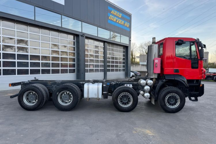 Iveco Trakker 450 8x4 Fahrgestell - Šasija kravas automašīna: foto 4 Iveco Trakker 450 8x4 Fahrgestell - Šasija kravas automašīna: foto 4
