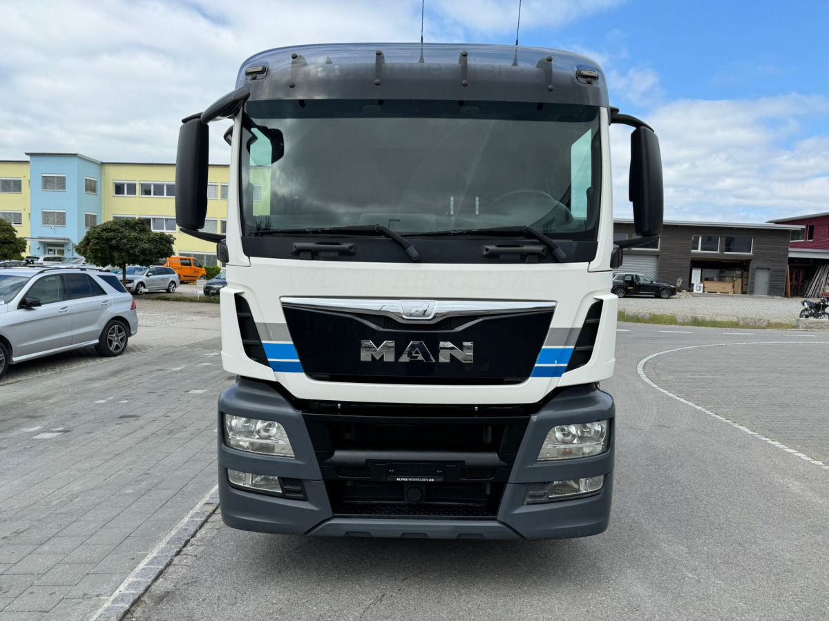 MAN TGS 26.440 6x2 Chassis - Šasija kravas automašīna: foto 2 MAN TGS 26.440 6x2 Chassis - Šasija kravas automašīna: foto 2