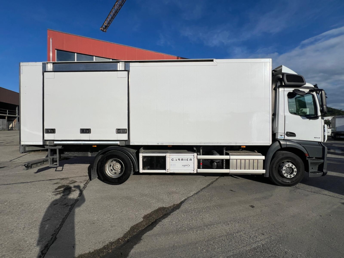 MERCEDES 4x Antos 1843 4x2 Kühler - Kravas automašīna refrižerators: foto 4 MERCEDES 4x Antos 1843 4x2 Kühler - Kravas automašīna refrižerators: foto 4