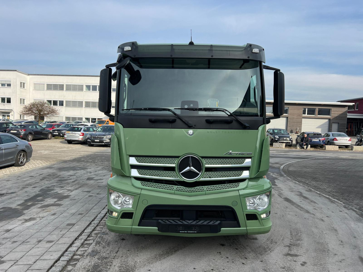 MERCEDES Actros 2543 6x2 - Šasija kravas automašīna: foto 2 MERCEDES Actros 2543 6x2 - Šasija kravas automašīna: foto 2