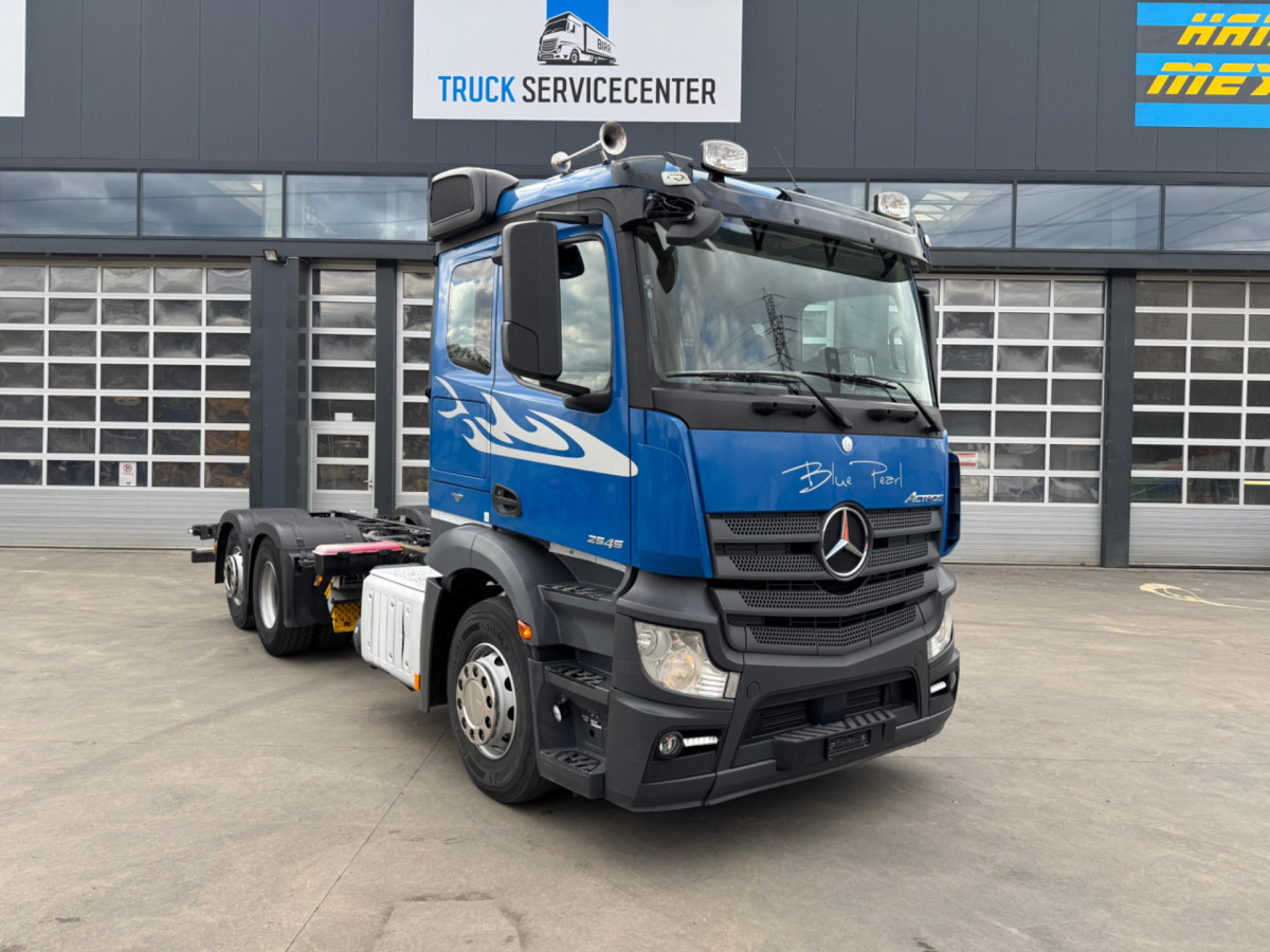 MERCEDES Actros 2545 6x2 - Šasija kravas automašīna: foto 3 MERCEDES Actros 2545 6x2 - Šasija kravas automašīna: foto 3