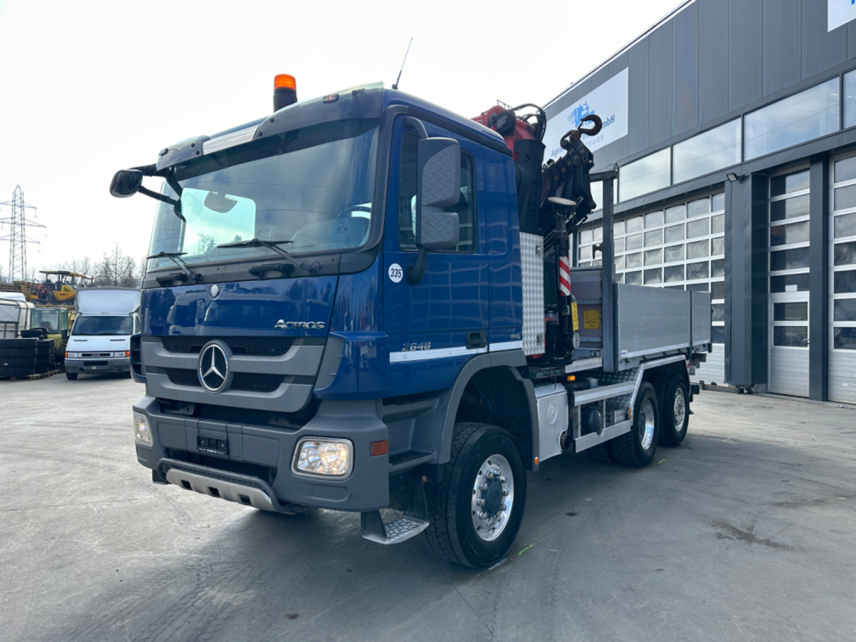MERCEDES Actros 2648 6x4/4 Fassi455 SZM/Pritsche - Kravas auto ar manipulatoru: foto 1 MERCEDES Actros 2648 6x4/4 Fassi455 SZM/Pritsche - Kravas auto ar manipulatoru: foto 1