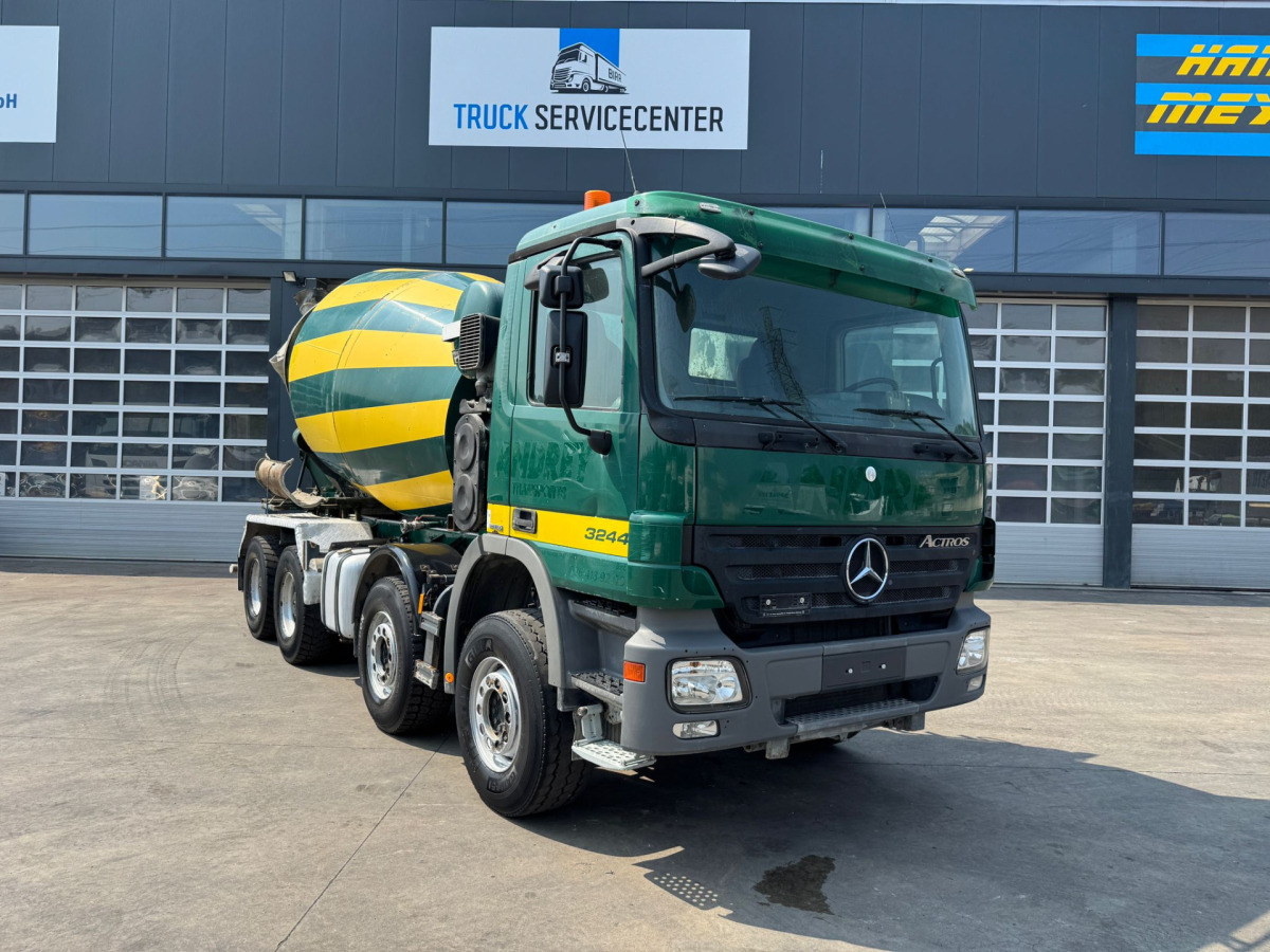 MERCEDES Actros 3244 8x4 Liebherr 9m3 - Betonvedējs: foto 3 MERCEDES Actros 3244 8x4 Liebherr 9m3 - Betonvedējs: foto 3