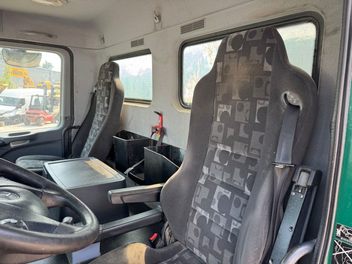 Betonvedējs MERCEDES Actros 3244 8x4 Liebherr 9m3: foto 12