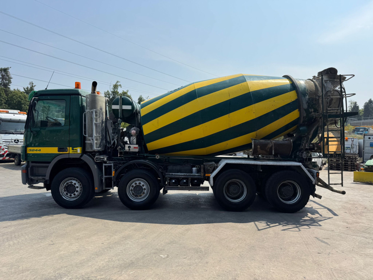Betonvedējs MERCEDES Actros 3244 8x4 Liebherr 9m3: foto 8