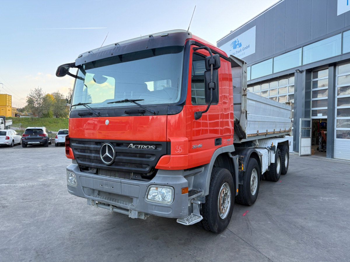 MERCEDES Actros 3246 8x4 E5 Meiller 3S - Kravas automašīna pašizgāzējs: foto 2 MERCEDES Actros 3246 8x4 E5 Meiller 3S - Kravas automašīna pašizgāzējs: foto 2