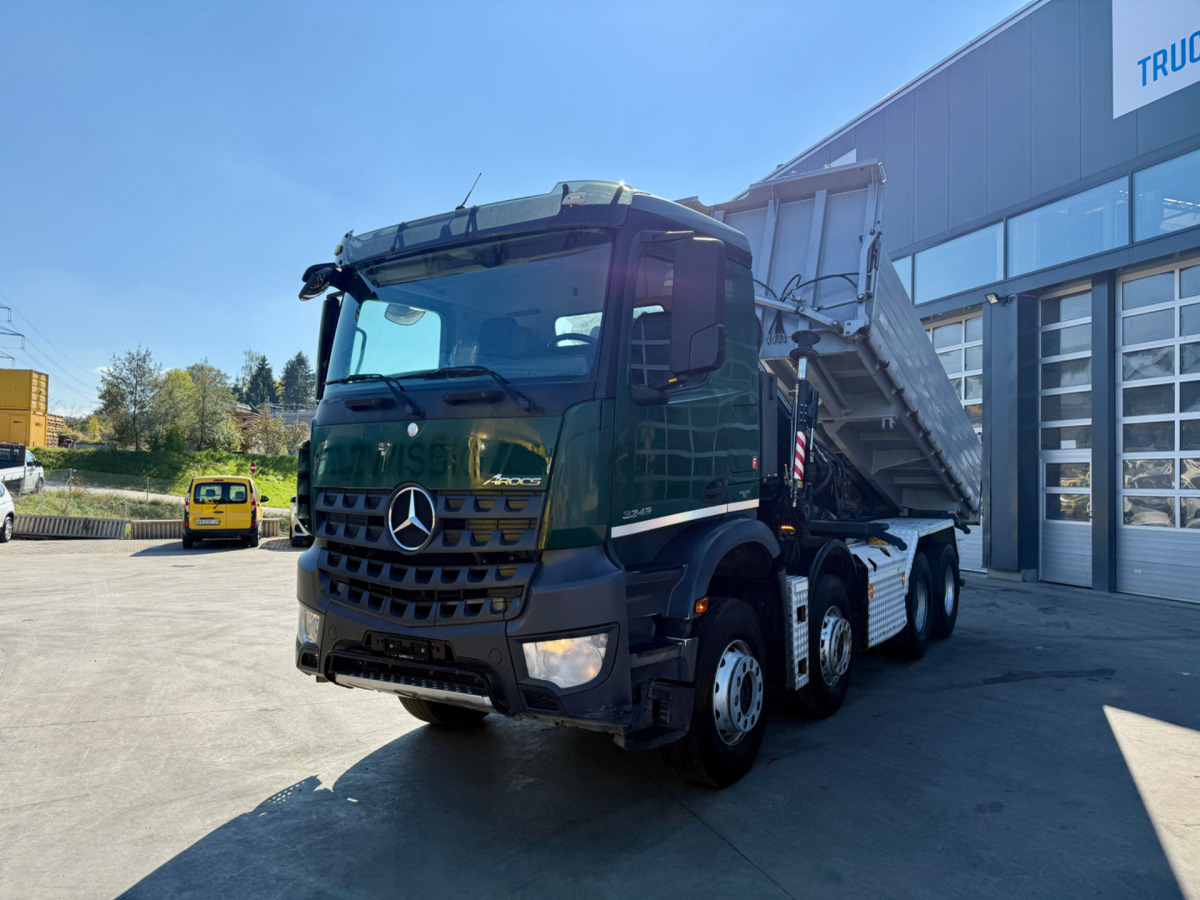 MERCEDES Arocs 3242 8x4 Hiab 166-4 - Kravas automašīna pašizgāzējs, Kravas auto ar manipulatoru: foto 1 MERCEDES Arocs 3242 8x4 Hiab 166-4 - Kravas automašīna pašizgāzējs, Kravas auto ar manipulatoru: foto 1