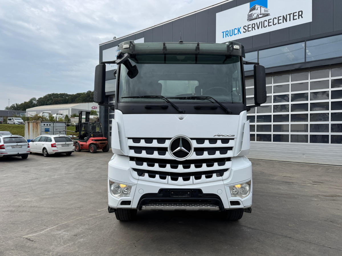 MERCEDES Arocs 3251 8x4 2 Seitenkipper Bormatik - Kravas automašīna pašizgāzējs: foto 3 MERCEDES Arocs 3251 8x4 2 Seitenkipper Bormatik - Kravas automašīna pašizgāzējs: foto 3