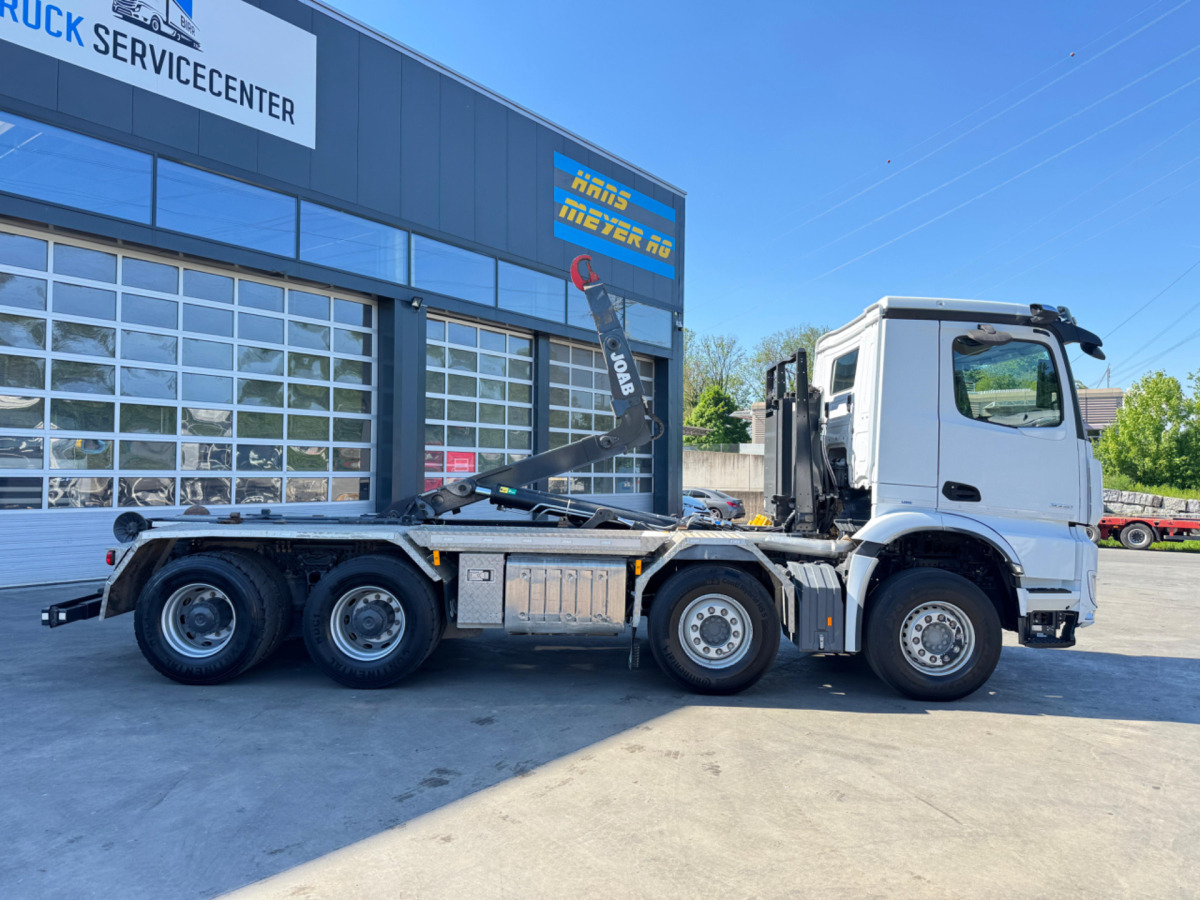 MERCEDES Arocs 3251 8x4 - Pacēlājs ar āķi: foto 4 MERCEDES Arocs 3251 8x4 - Pacēlājs ar āķi: foto 4