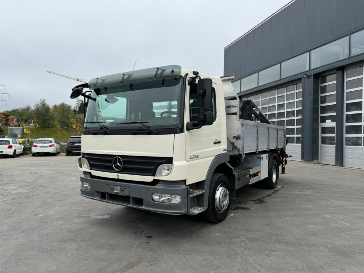 MERCEDES Atego 1329 4x2 Hiab 088-2 - Kravas automašīna pašizgāzējs, Kravas auto ar manipulatoru: foto 2 MERCEDES Atego 1329 4x2 Hiab 088-2 - Kravas automašīna pašizgāzējs, Kravas auto ar manipulatoru: foto 2