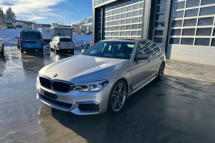 Marke | BMW M550D xDrive - Vieglā automašīna: foto 1 Marke | BMW M550D xDrive - Vieglā automašīna: foto 1