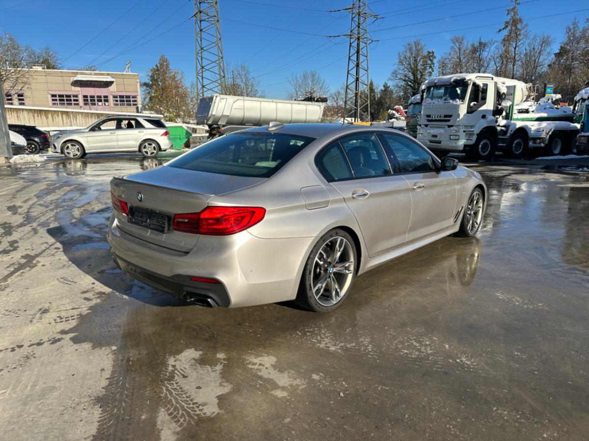 Marke BMW M550D xDrive - Sedans: foto 5 Marke BMW M550D xDrive - Sedans: foto 5