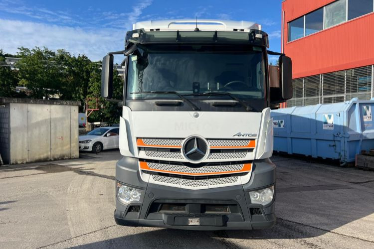 Mercedes-Benz 4x Antos 1843 4x2 Kühler - Kravas automašīna refrižerators: foto 2 Mercedes-Benz 4x Antos 1843 4x2 Kühler - Kravas automašīna refrižerators: foto 2