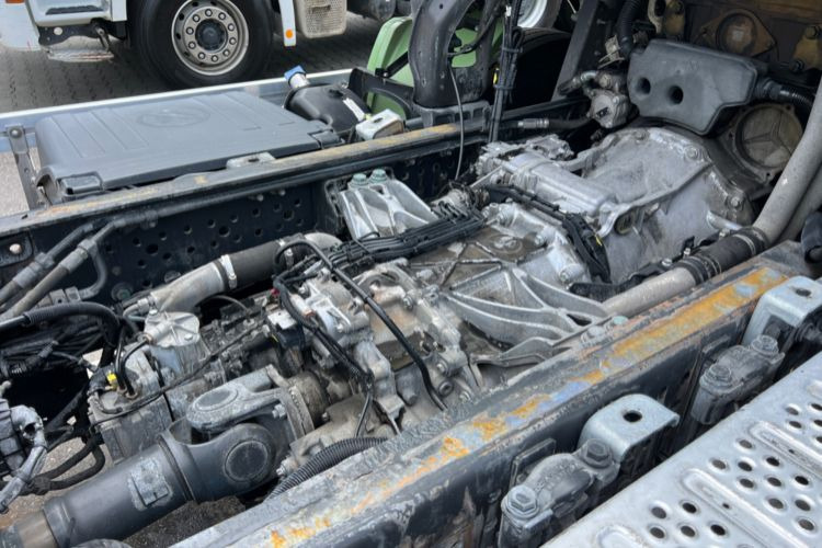 Šasija kravas automašīna Mercedes-Benz Actros 2543 6x2: foto 8