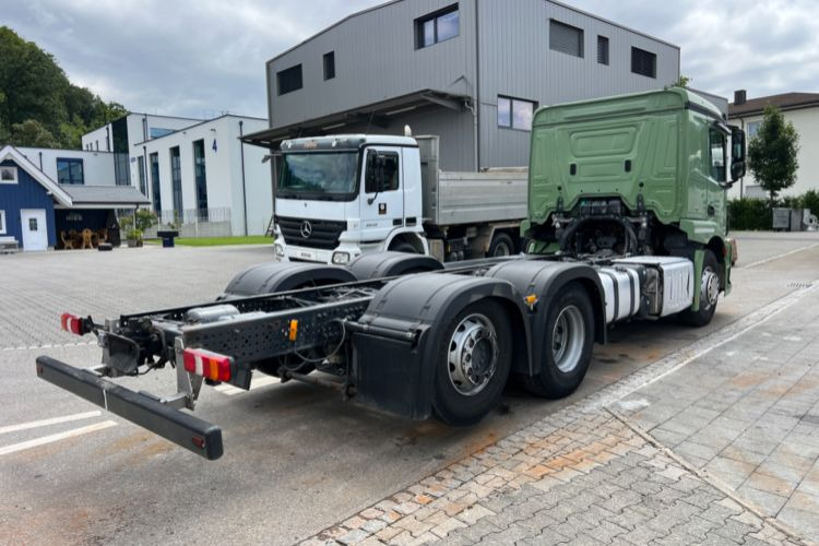 Šasija kravas automašīna Mercedes-Benz Actros 2543 6x2: foto 11