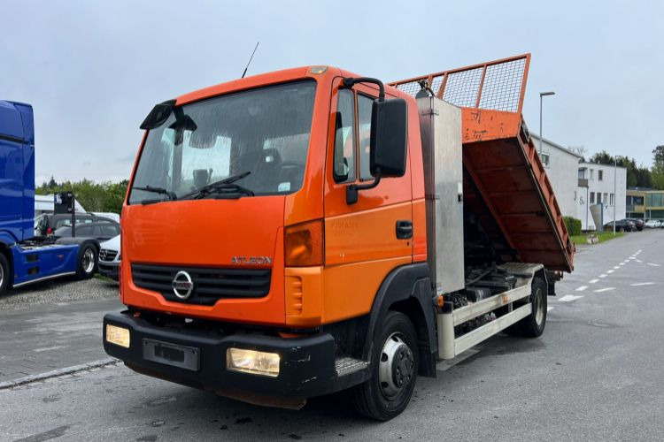 Nissan Atleon 80.19 4x2 Hooklift - Pacēlājs ar āķi: foto 1 Nissan Atleon 80.19 4x2 Hooklift - Pacēlājs ar āķi: foto 1