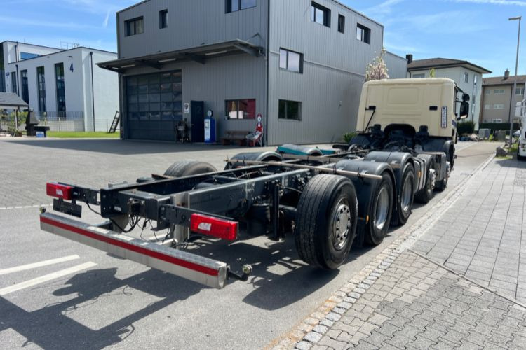 Scania P450 10x4 - Šasija kravas automašīna: foto 5 Scania P450 10x4 - Šasija kravas automašīna: foto 5