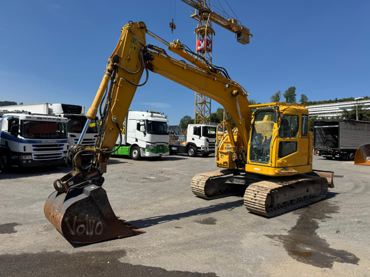 VOLVO ECR145DL Oilquick - Kāpurķēžu ekskavators: foto 1 VOLVO ECR145DL Oilquick - Kāpurķēžu ekskavators: foto 1