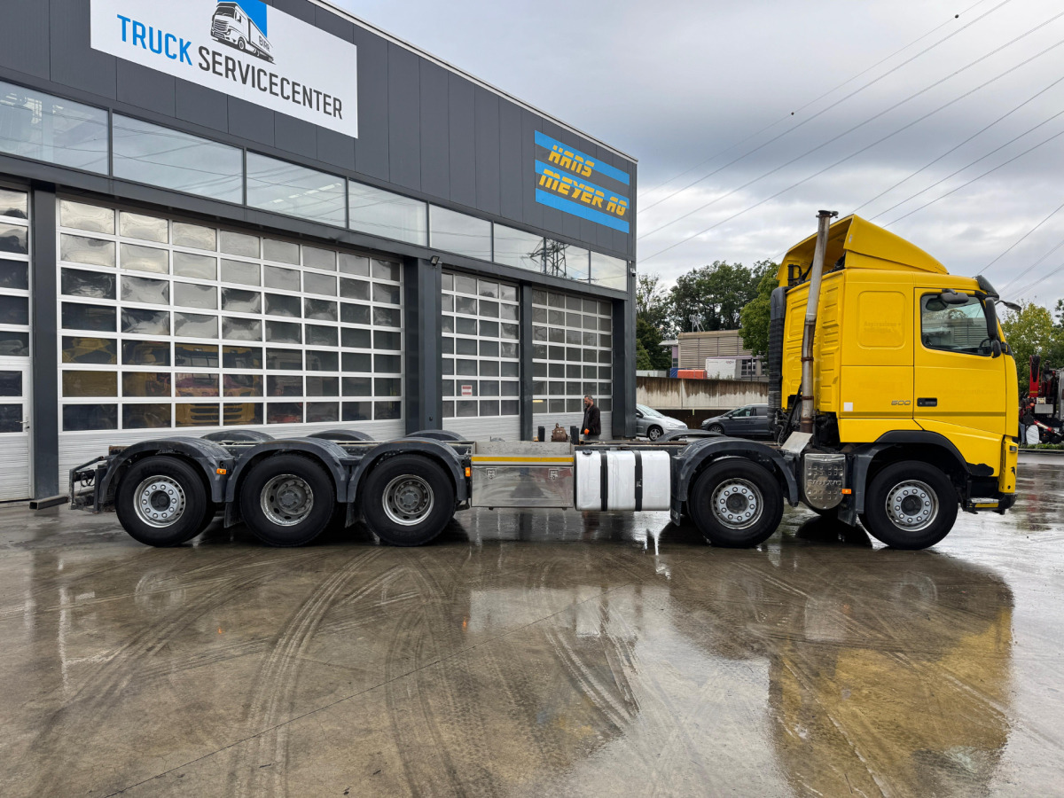 VOLVO FH-500 10x4 - Šasija kravas automašīna: foto 4 VOLVO FH-500 10x4 - Šasija kravas automašīna: foto 4