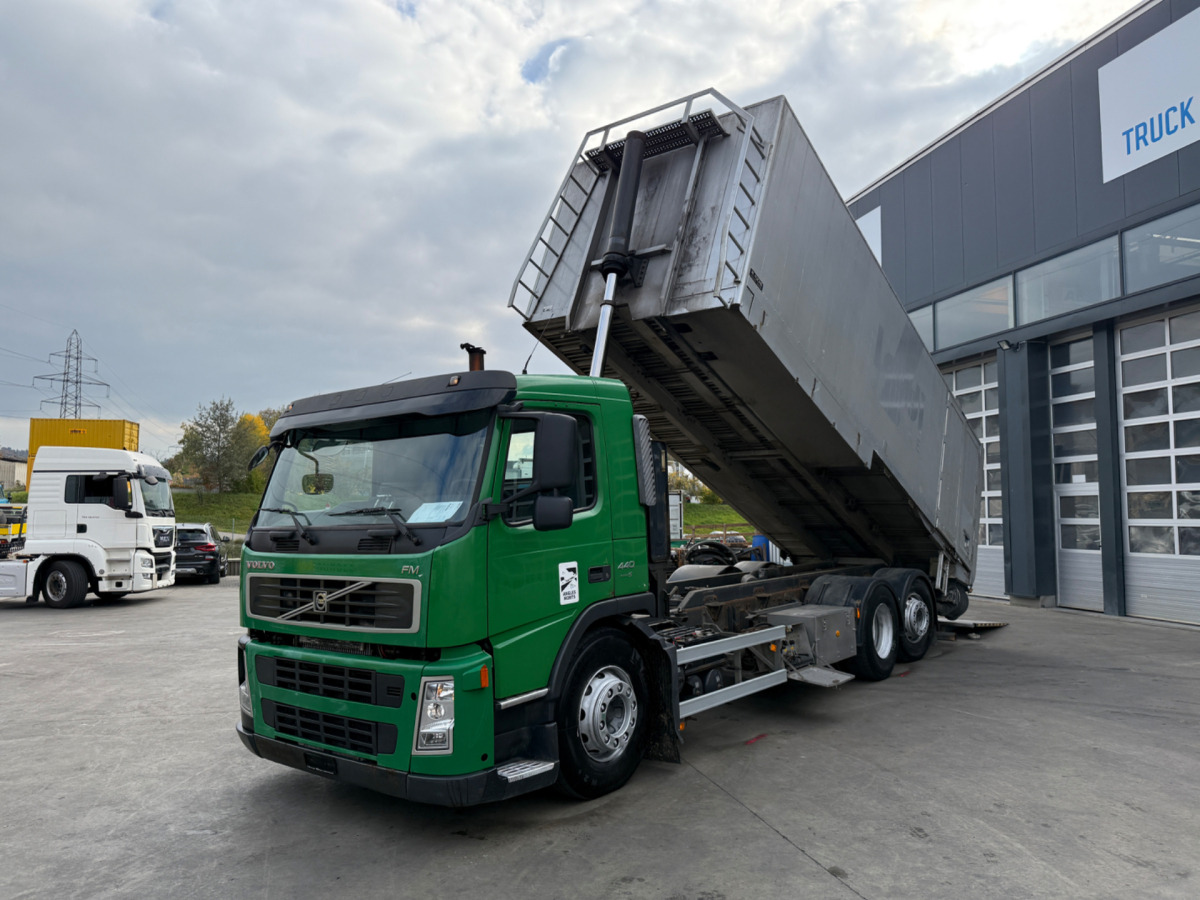 VOLVO FM-440 6x2 Getreidekipper - Kravas automašīna pašizgāzējs: foto 2 VOLVO FM-440 6x2 Getreidekipper - Kravas automašīna pašizgāzējs: foto 2