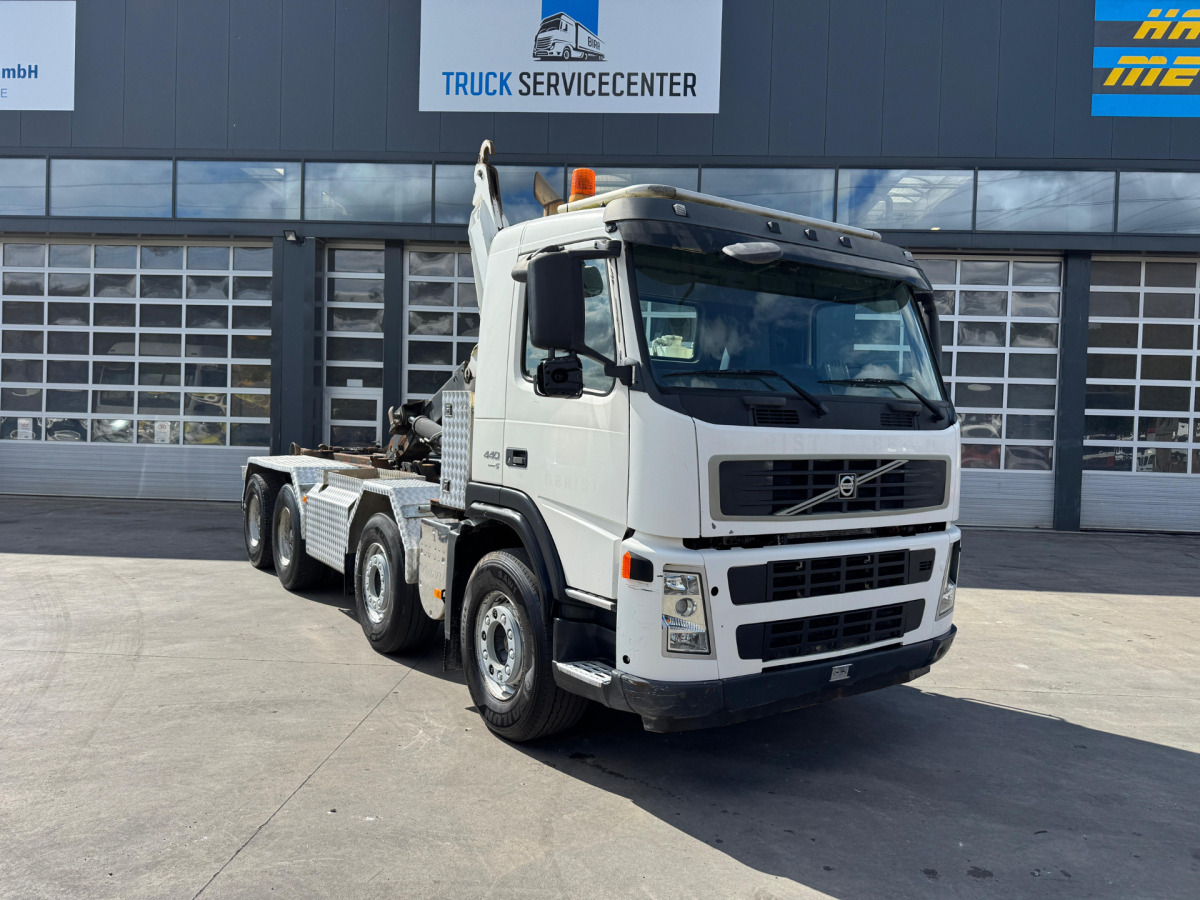 VOLVO FM-440 8x4 Hiab 25T AHK - Pacēlājs ar āķi: foto 3 VOLVO FM-440 8x4 Hiab 25T AHK - Pacēlājs ar āķi: foto 3