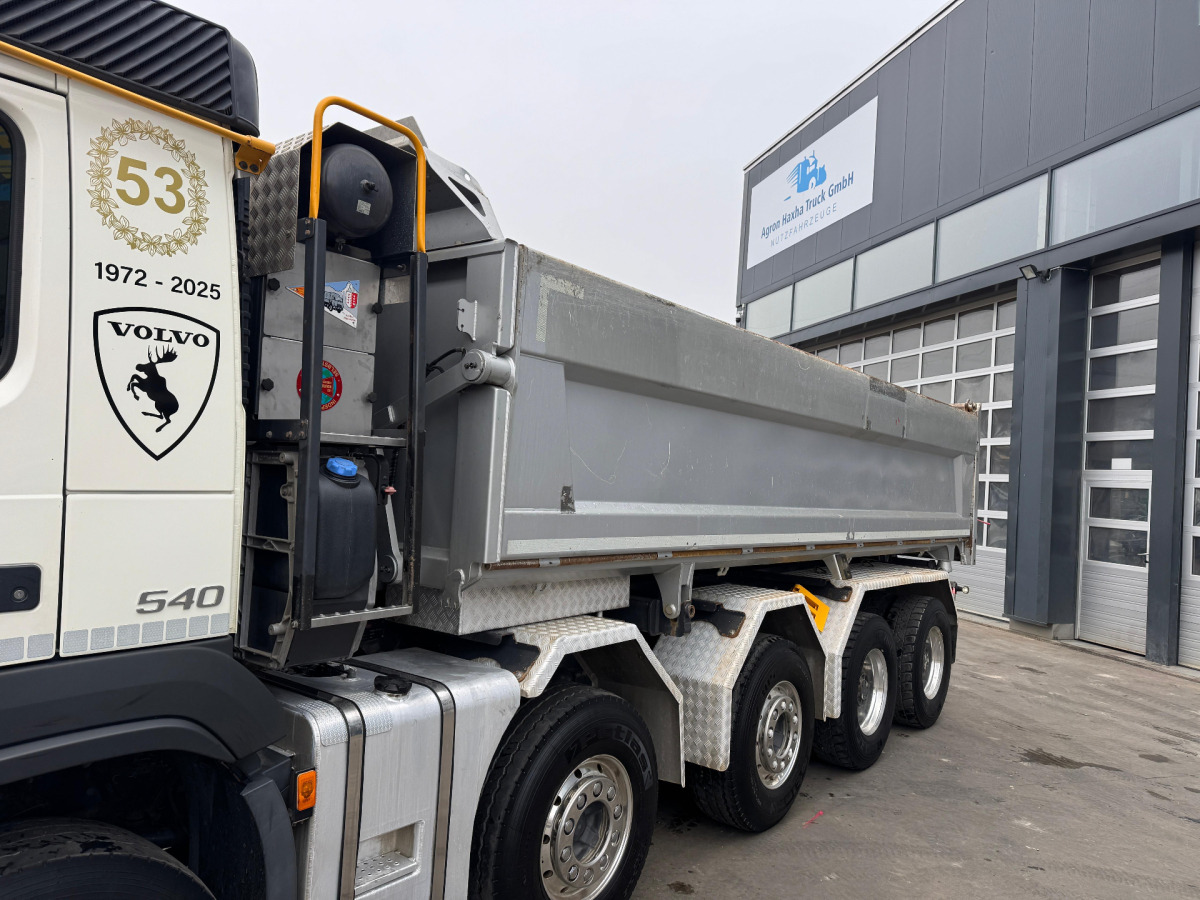 Kravas automašīna pašizgāzējs VOLVO FMX-540 10x4 Moser 2S: foto 14 Kravas automašīna pašizgāzējs VOLVO FMX-540 10x4 Moser 2S: foto 14