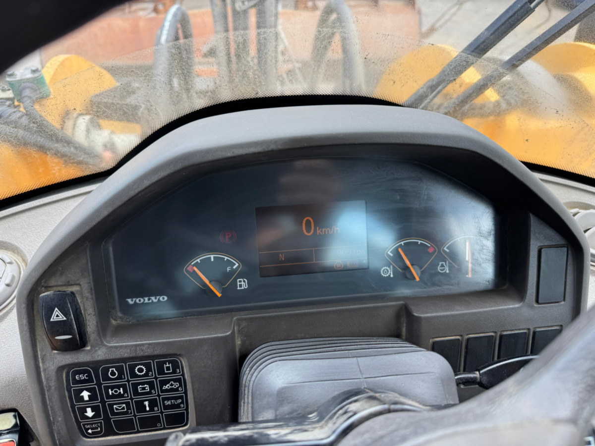 VOLVO L180G līzingu VOLVO L180G: foto 13