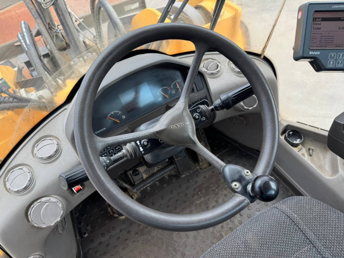 VOLVO L180G līzingu VOLVO L180G: foto 18