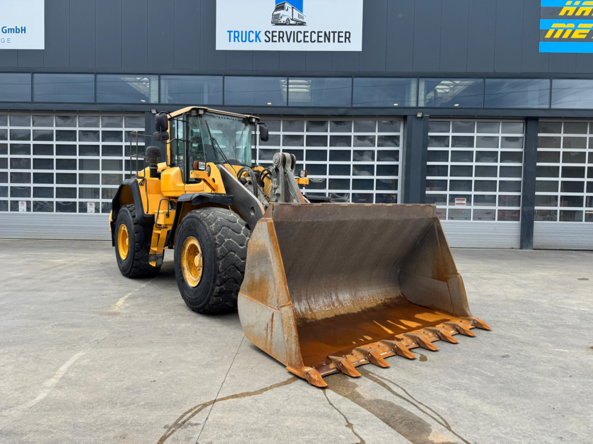 VOLVO L180G - Riteņu iekrāvējs: foto 2 VOLVO L180G - Riteņu iekrāvējs: foto 2